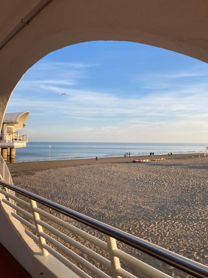 Beach Front Apartment Sabbiadoro Lignano Sabbiadoro Eksteriør bilde